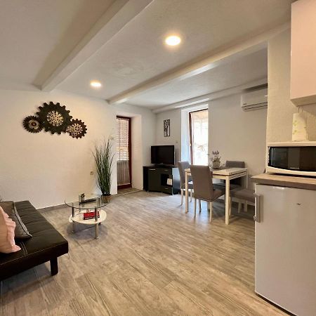 Apartment Orkic Rovigno Esterno foto