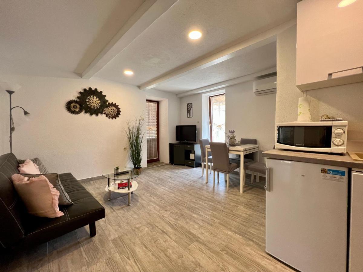 Apartment Orkic Rovigno Esterno foto