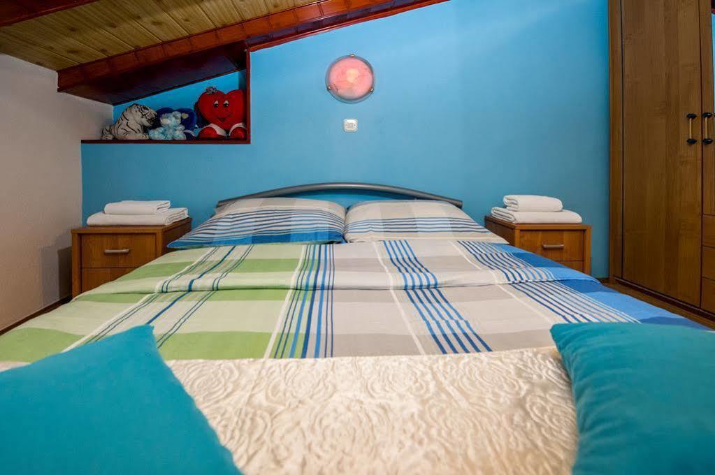 Apartment Orkic Rovigno Esterno foto