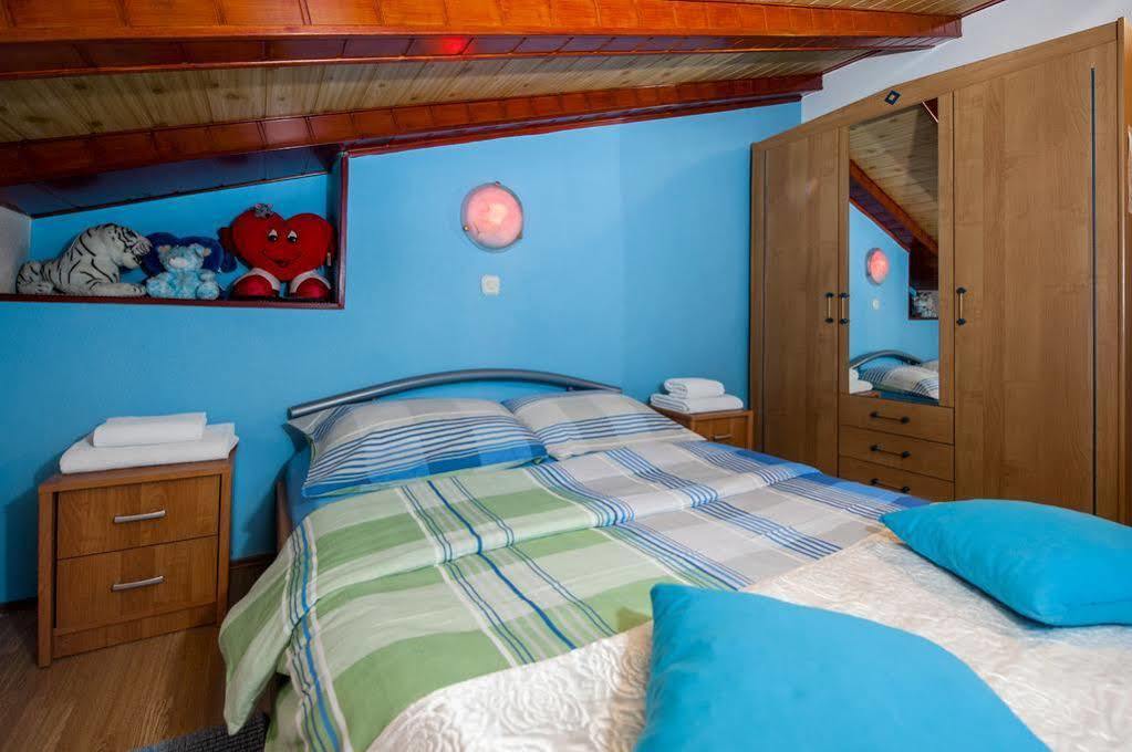 Apartment Orkic Rovigno Esterno foto